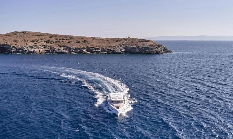 yacht rental Cyclades, luxury yacht rental Cyclades,  best yachting