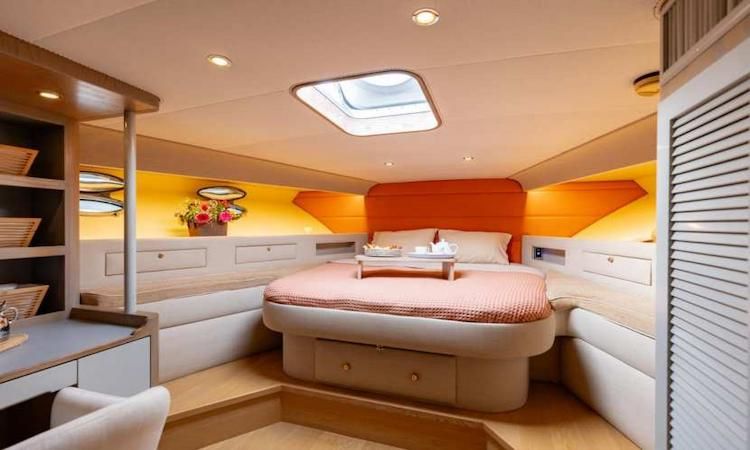 high speed yacht accommodation, luxury yacht accommodation, Cyclades yachting