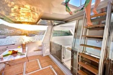 private cruise Mykonos, luxury cruise Mykonos, yacht party Mykonos