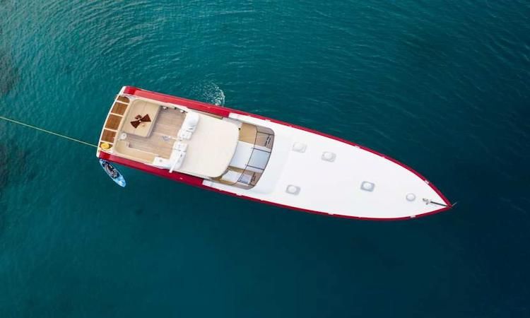 luxury motor yacht Athens, luxury motor yacht Mykonos, Cyclades yachts