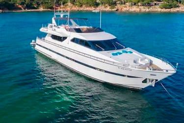 luxury yacht charter Mykonos, day yacht charter Mykonos